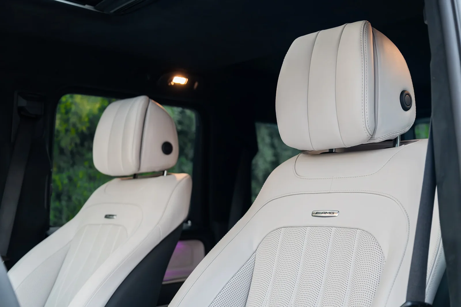 Loyer Mercedes-Benz G-Class G63 AMG Gris 2023 en Abou Dabi - 11 