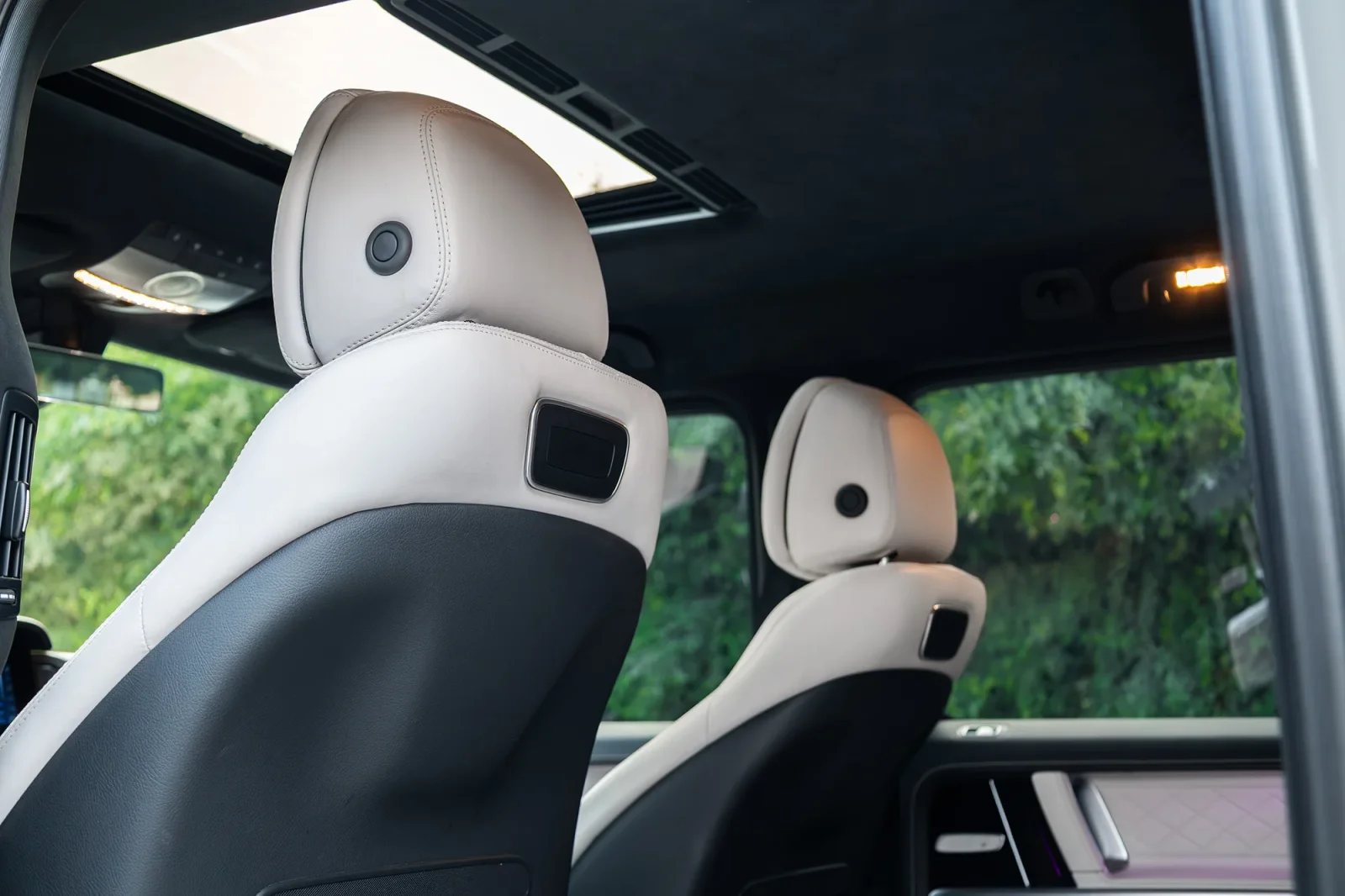 Loyer Mercedes-Benz G-Class G63 AMG Gris 2023 en Abou Dabi - 4 