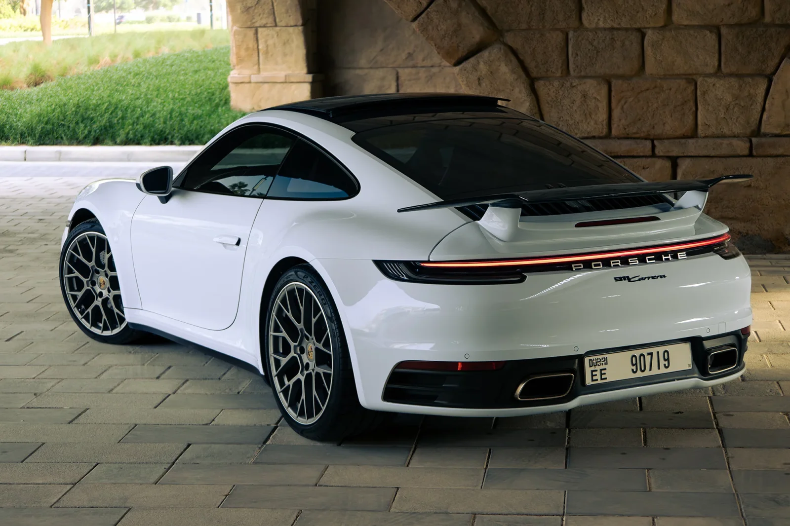 Alquiler Porsche 911  Blanco 2023 en Abu Dabi - 10 