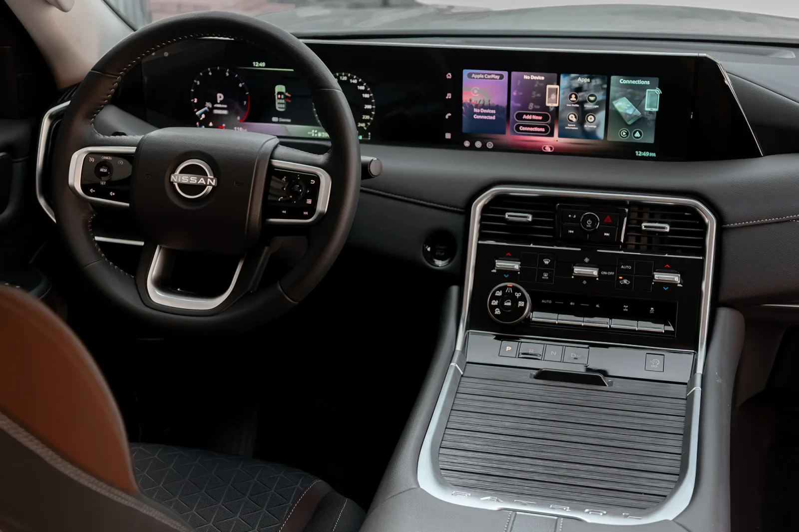 Kiralık Nissan Patrol  Siyah 2025 içinde Abu Dhabi - 3 