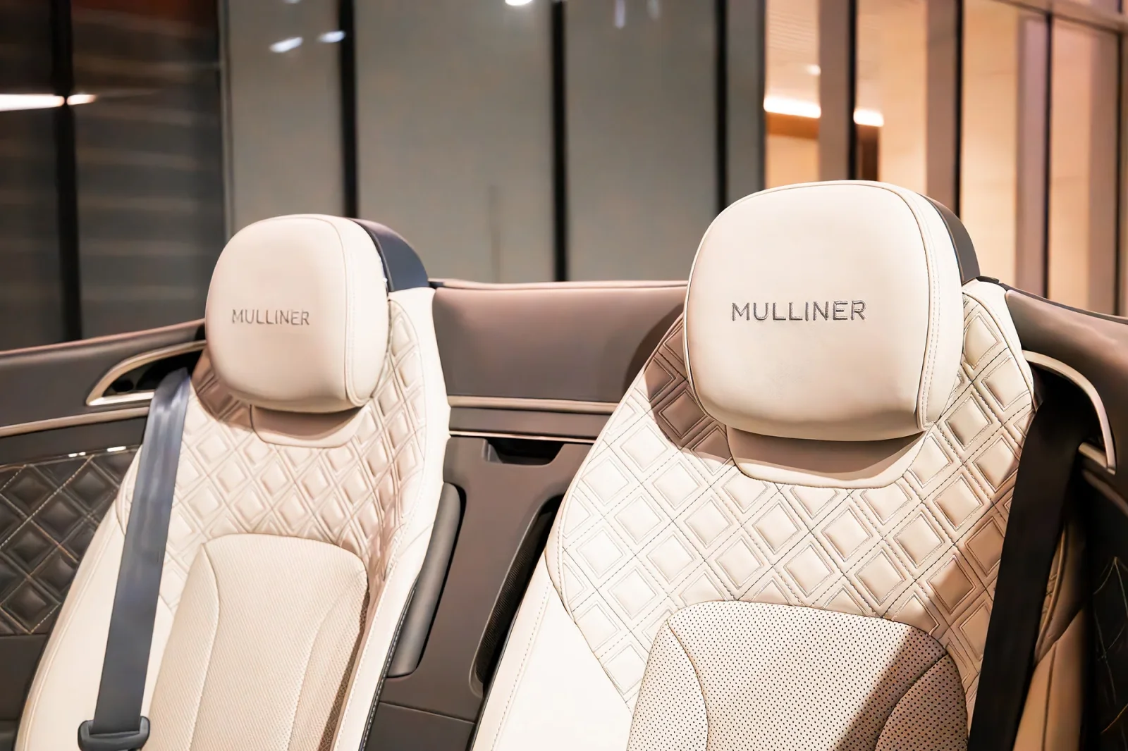 Loyer Bentley Continental GT Mulliner  Blanc 2022 en Abou Dabi - 9 