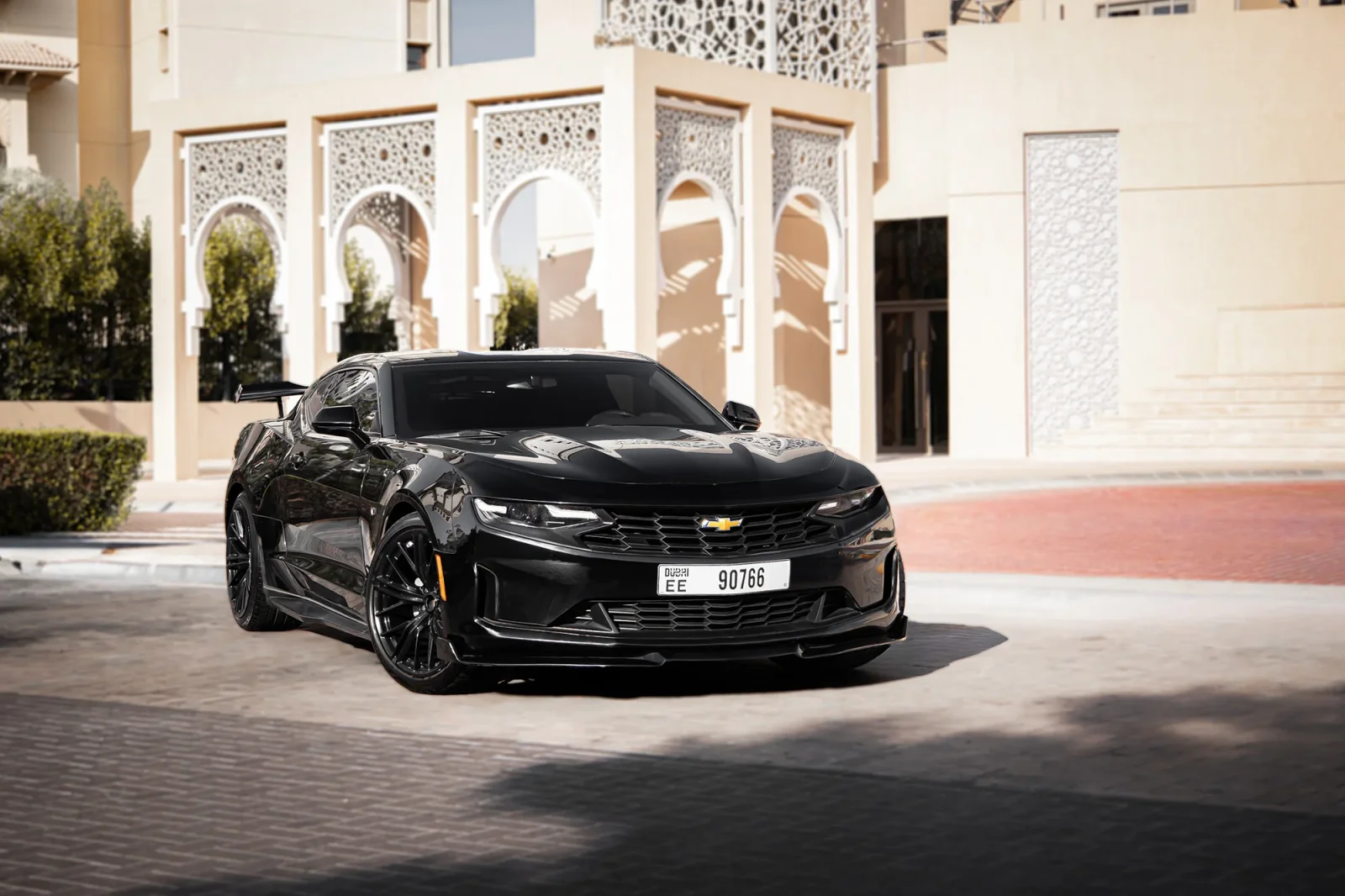 Huren Chevrolet Camaro  Zwart 2023 in Abu Dhabi