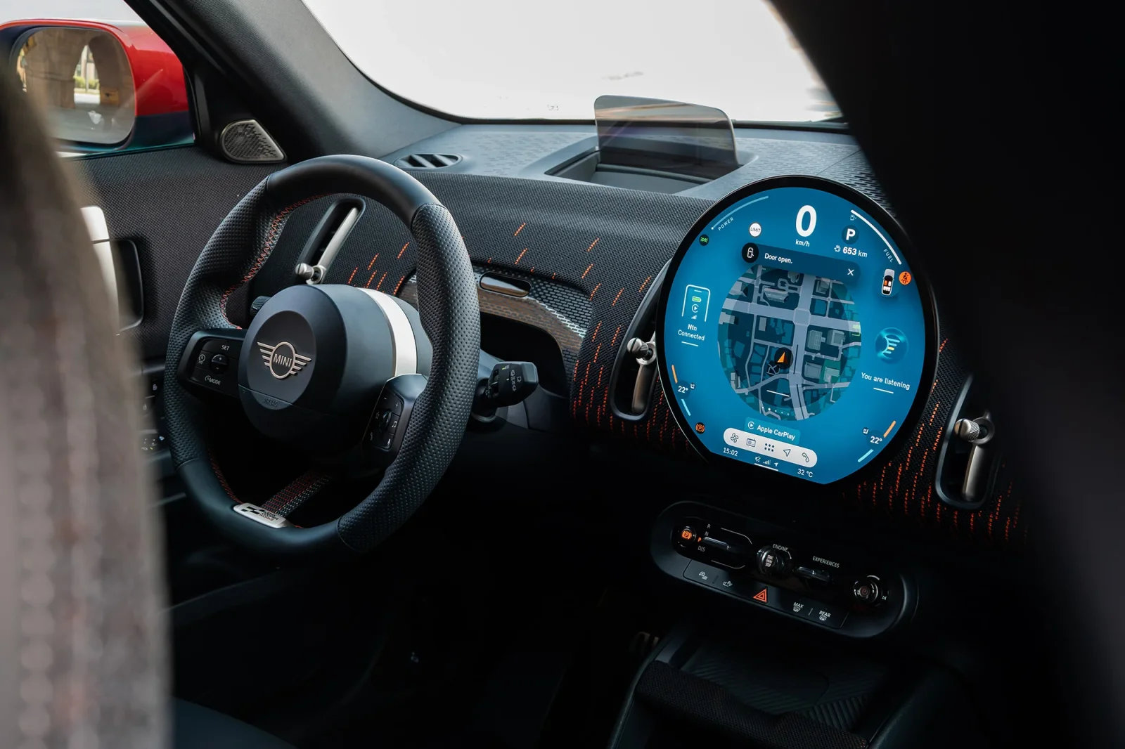 Affitto Mini Countryman JCW Grigio 2024 in Abu Dhabi - 2 