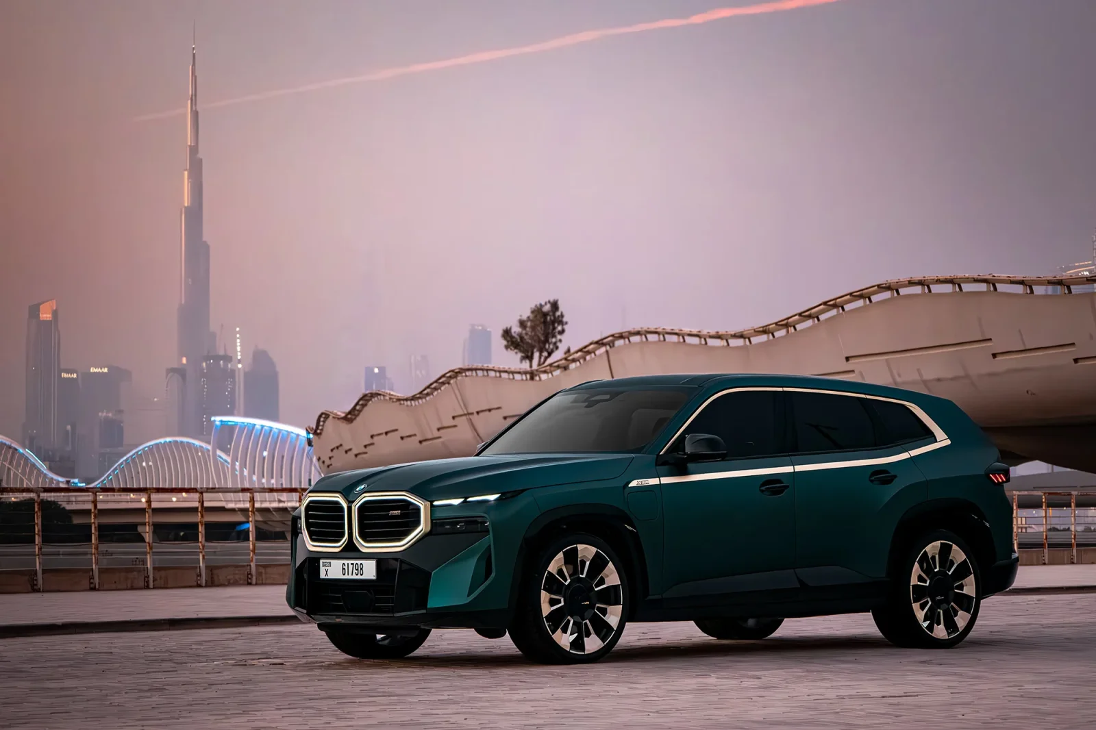 Alquiler BMW XM  Verde 2023 en Abu Dabi - 11 