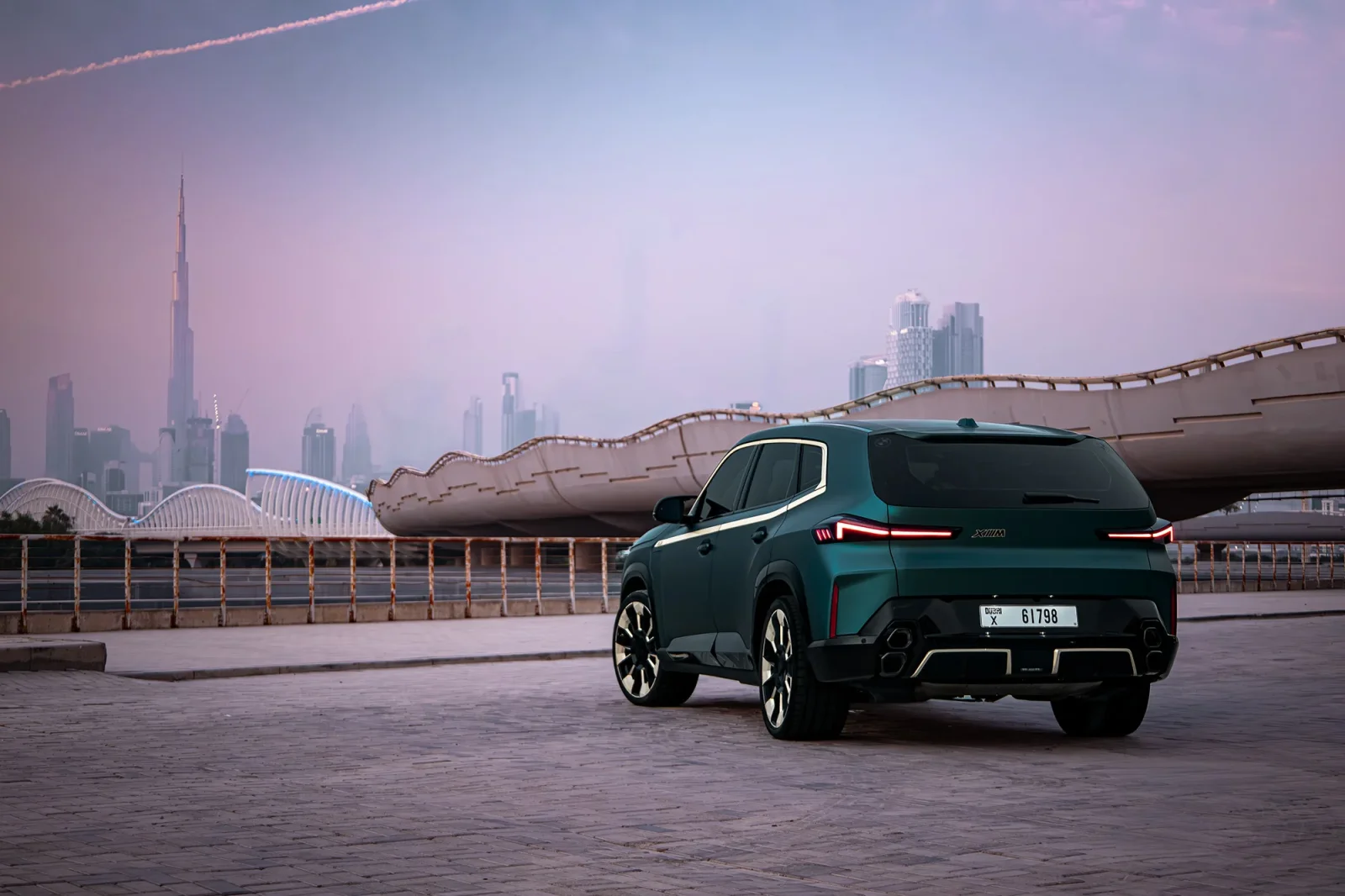 Alquiler BMW XM  Verde 2023 en Abu Dabi - 12 
