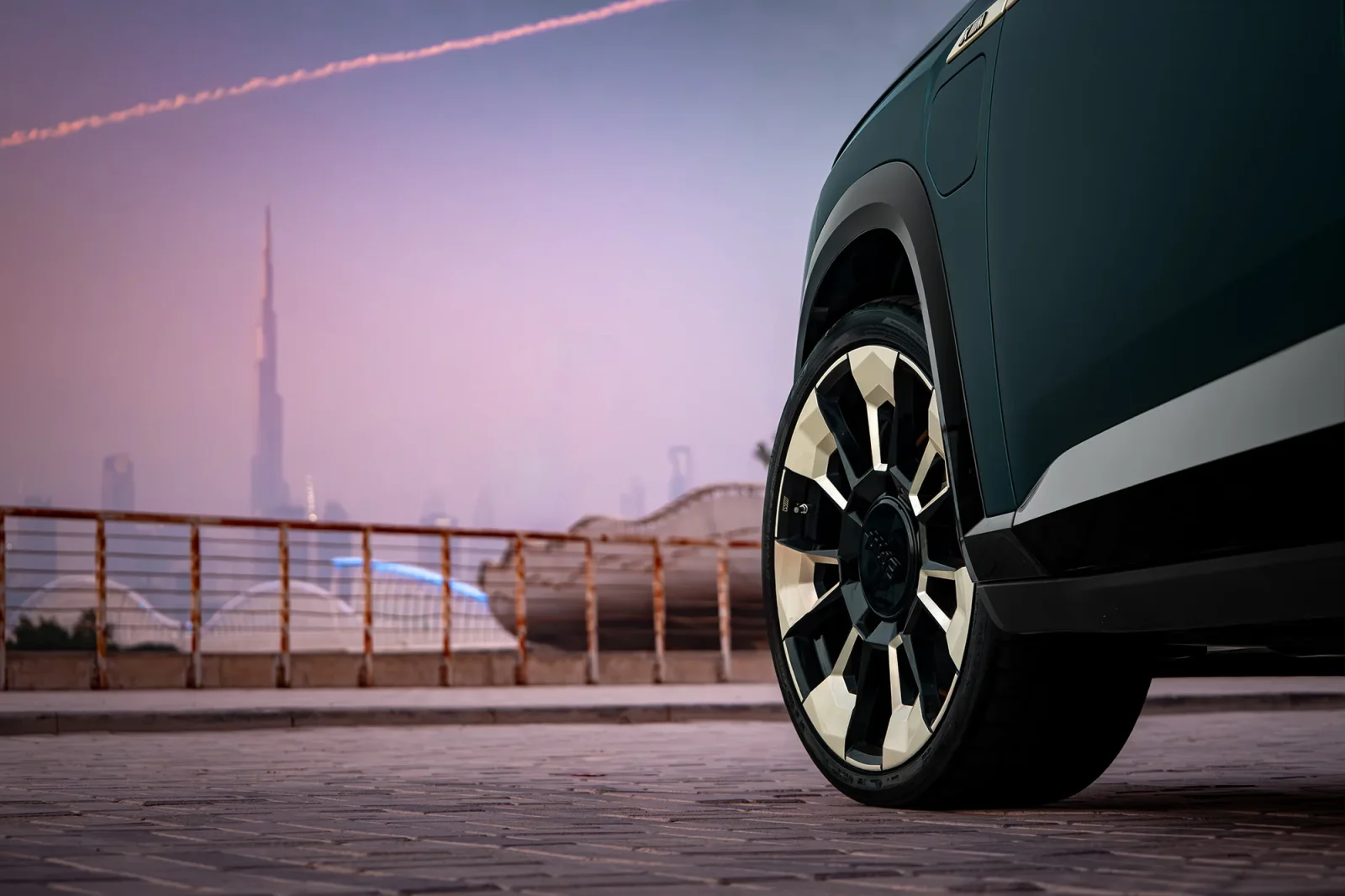 Alquiler BMW XM  Verde 2023 en Abu Dabi - 14 