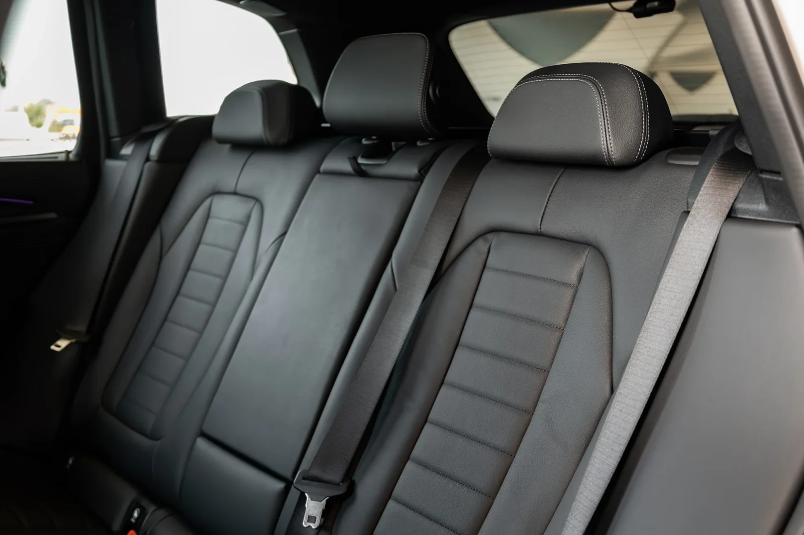 Loyer BMW X3 20i M - Sport Blanc 2022 en Abou Dabi - 14 