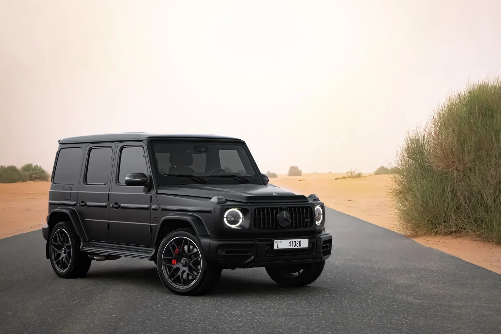 Аренда Mercedes-Benz G-Class 63 AMG Черный 2022 в Абу-Даби - 2 