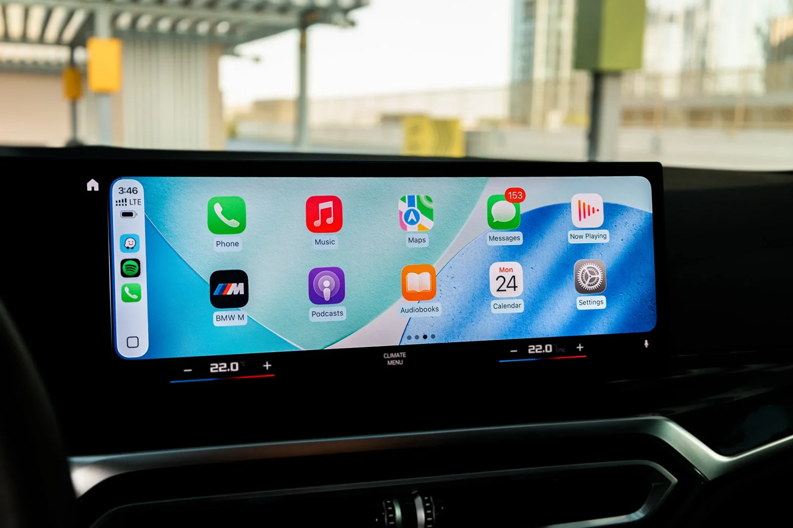 Kiralık BMW M2  Mavi 2024 içinde Abu Dhabi - 7 