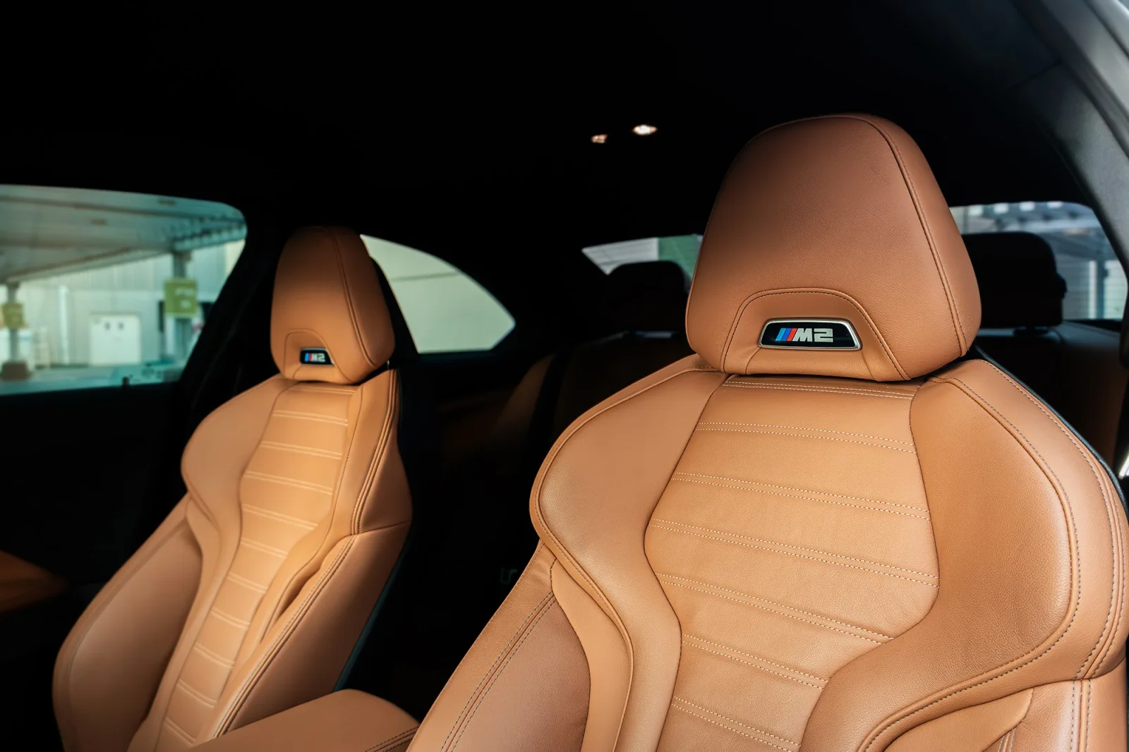 Kiralık BMW M2  Mavi 2024 içinde Abu Dhabi - 5 