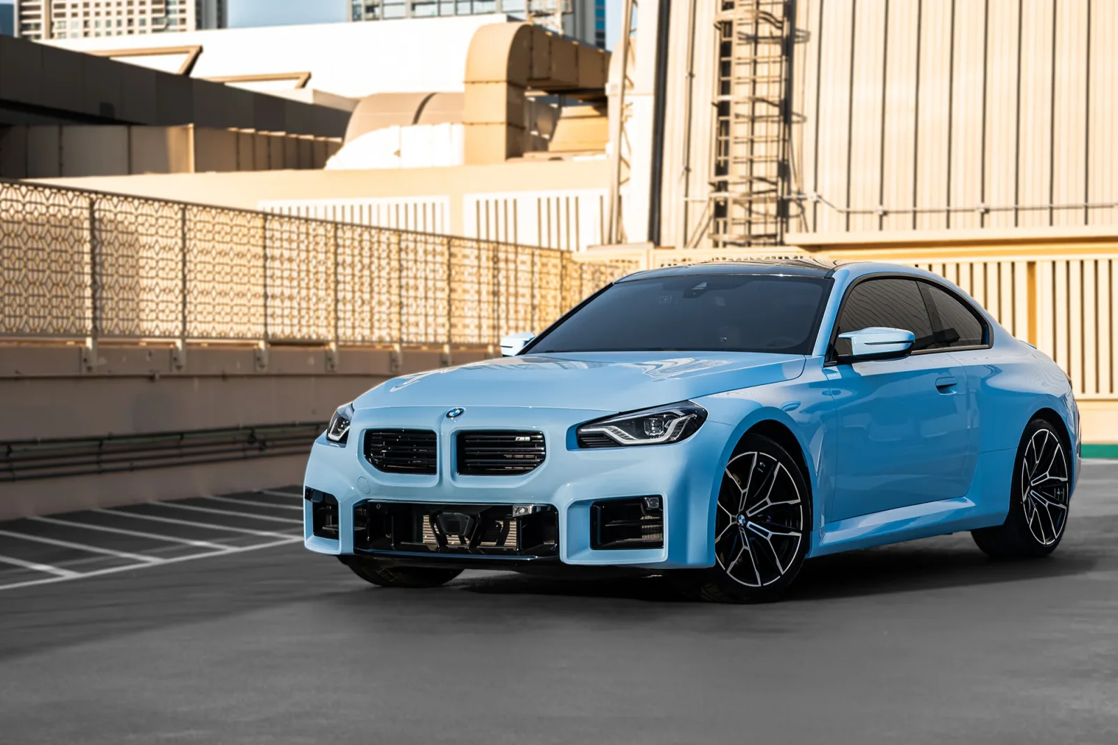 Kiralık BMW M2  Mavi 2024 içinde Abu Dhabi - 12 