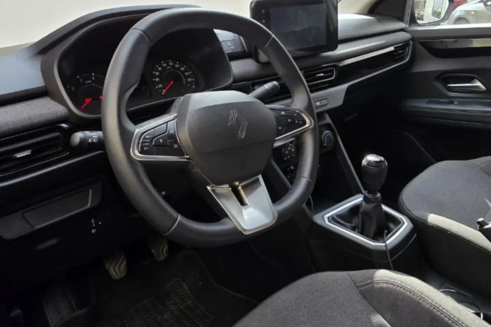 Rent Renault Kardian  Black 2025 in Rabat - 2 