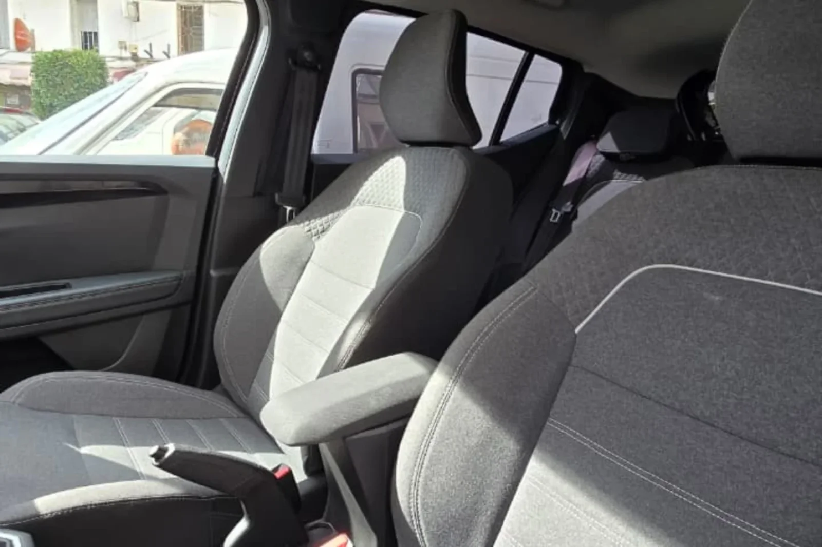 Rent Renault Kardian  Black 2025 in Rabat - 3 