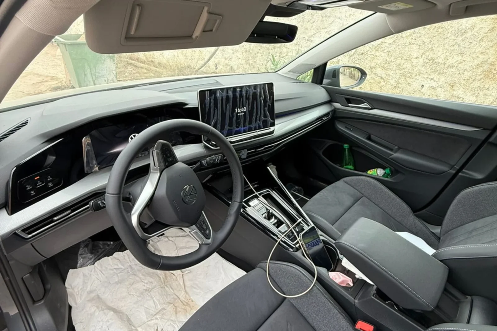 Affitto Volkswagen Golf 8.5 Nero 2025 in Rabat - 3 