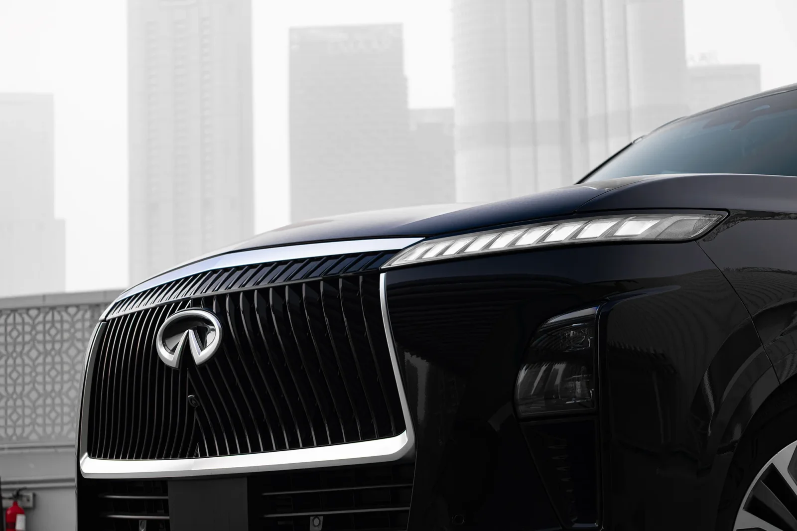 Affitto Infiniti QX80  Nero 2025 in Abu Dhabi - 16 