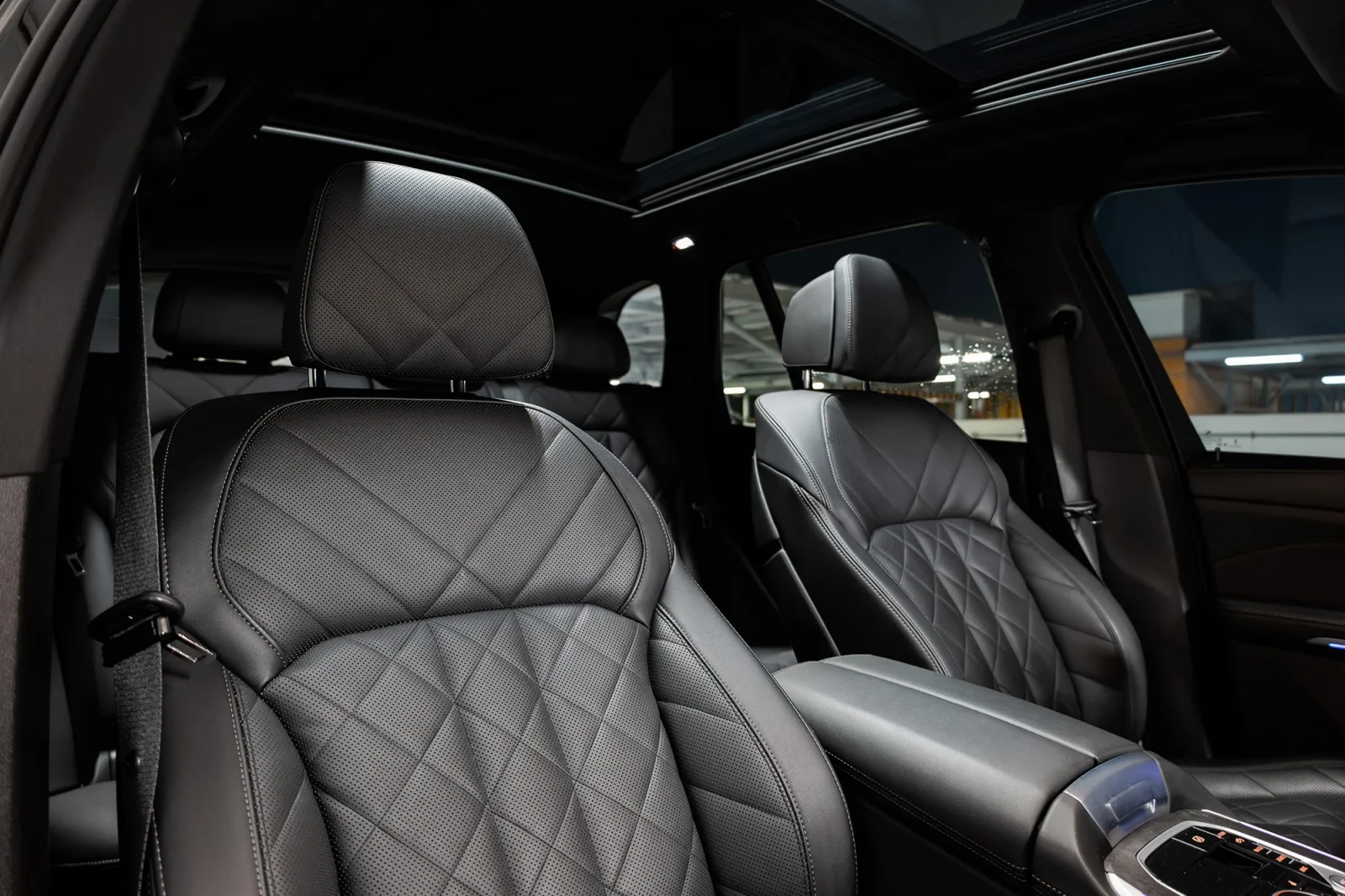 Rent BMW X5 40i Black 2025 in Abu Dhabi - 7 