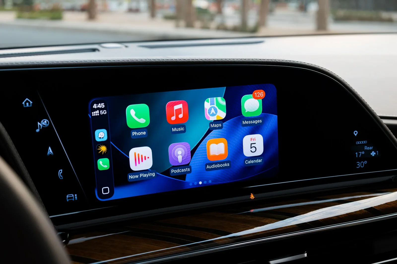 Loyer Cadillac Escalade  Noir 2023 en Abou Dabi - 5 