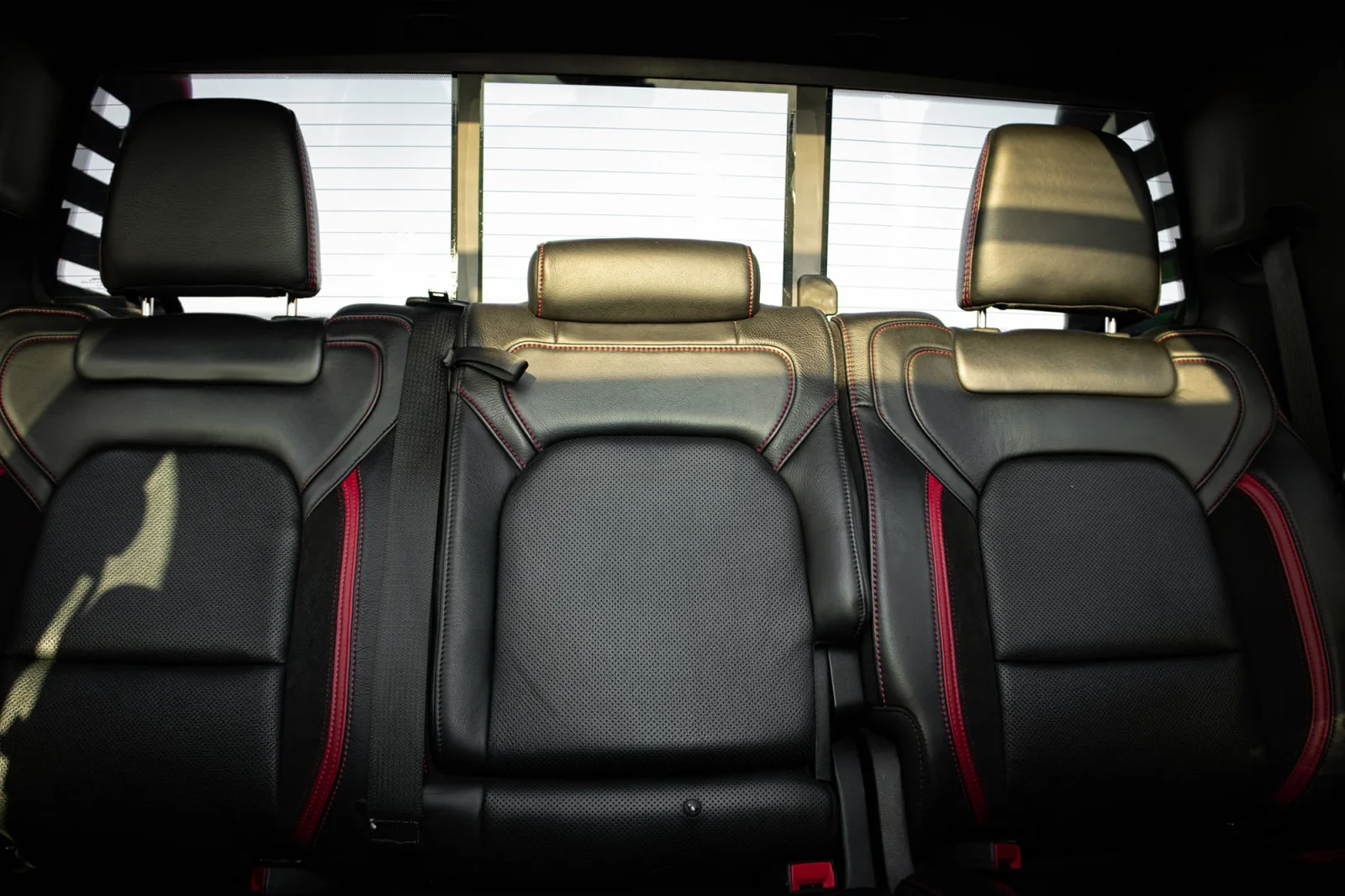 Huren Dodge Ram TRX  Zwart 2021 in Abu Dhabi - 6 