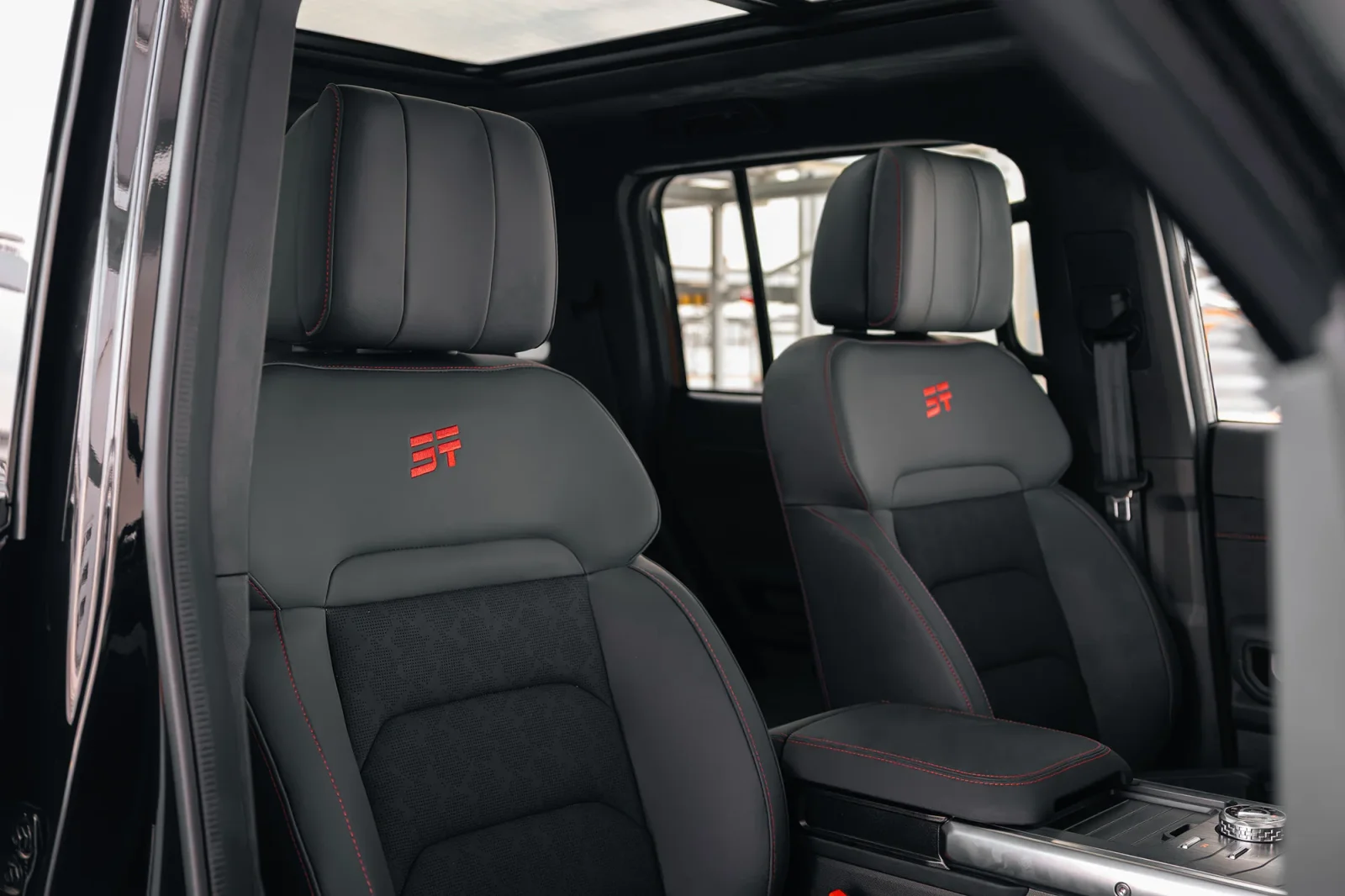 Rent Jetour T2  Black 2024 in Abu Dhabi - 3 