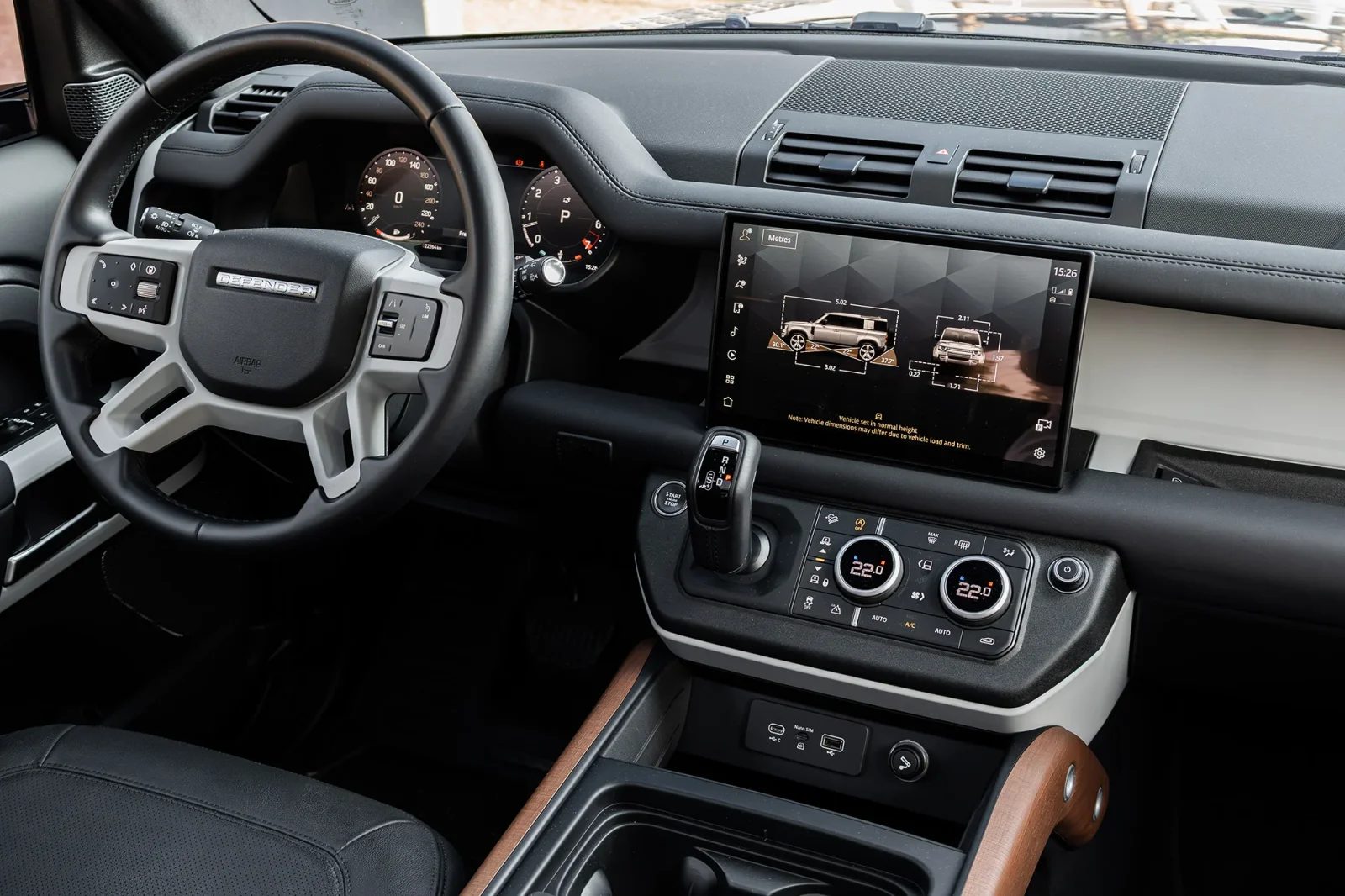 Loyer Land Rover Defender  Gris 2024 en Abou Dabi - 13 