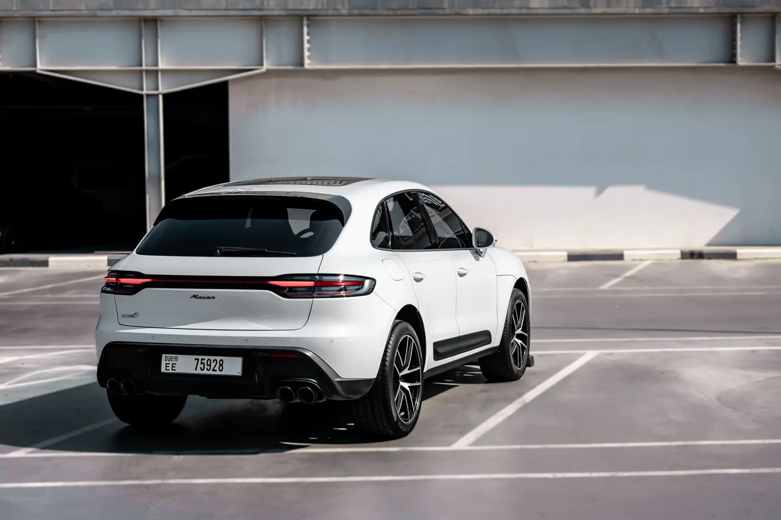 Loyer Porsche Macan  Blanc 2024 en Abou Dabi - 8 