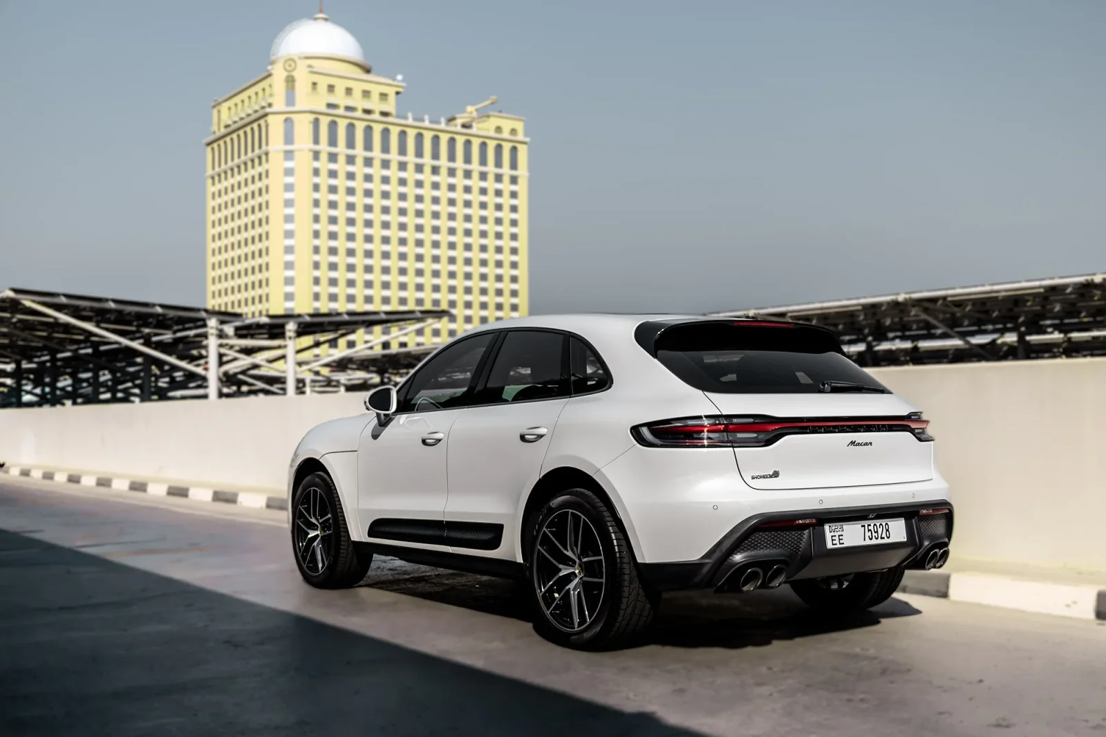 Loyer Porsche Macan  Blanc 2024 en Abou Dabi - 10 