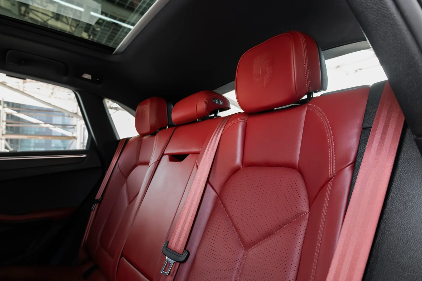 Loyer Porsche Macan  Blanc 2024 en Abou Dabi - 11 