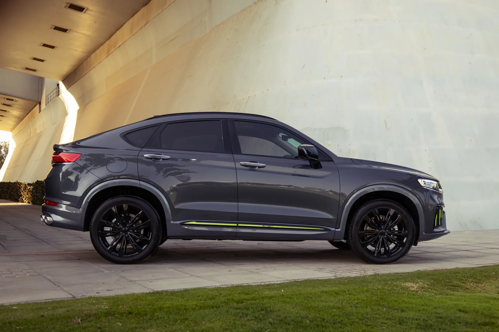 Rent Geely Tugella GF Grey 2024 in Abu Dhabi - 14 