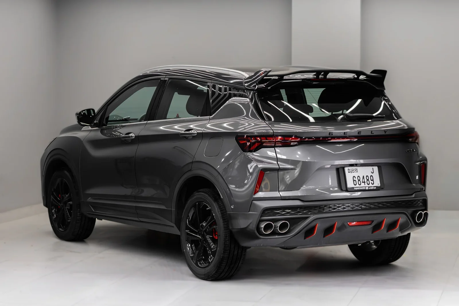 Loyer Geely Coolray GF Gris 2024 en Abou Dabi - 4 