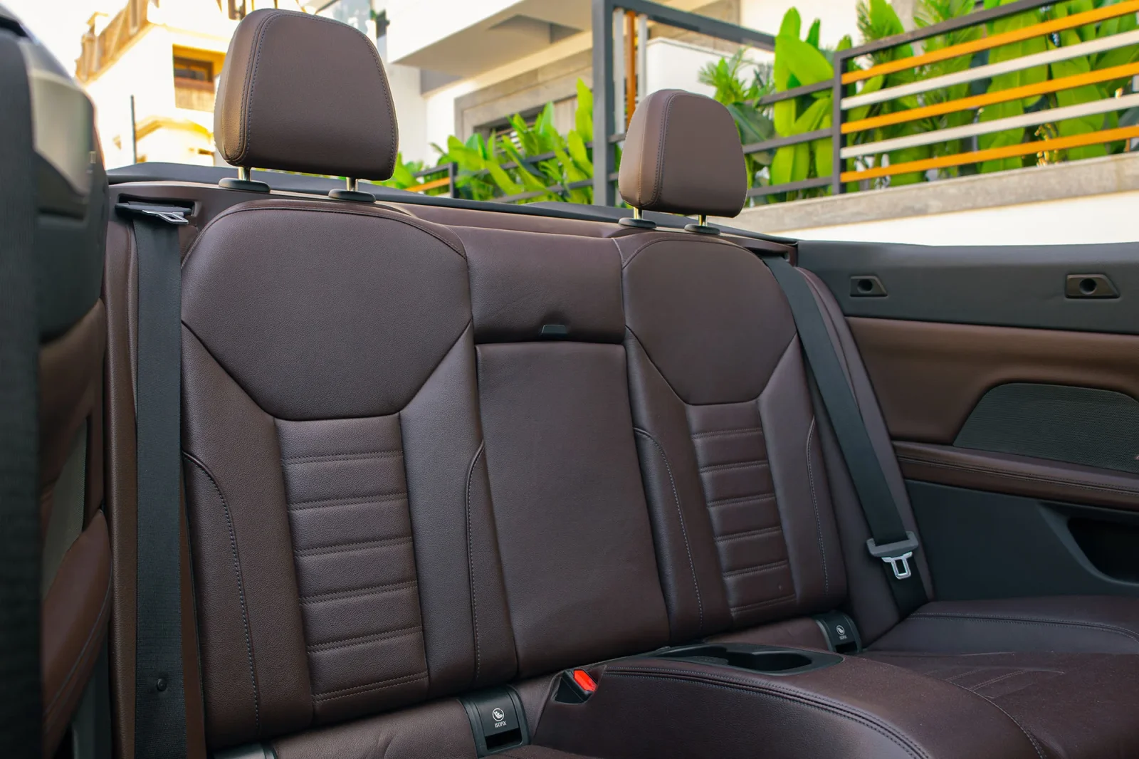 Huren BMW 4-Series 430 Blauw 2023 in Abu Dhabi - 10 