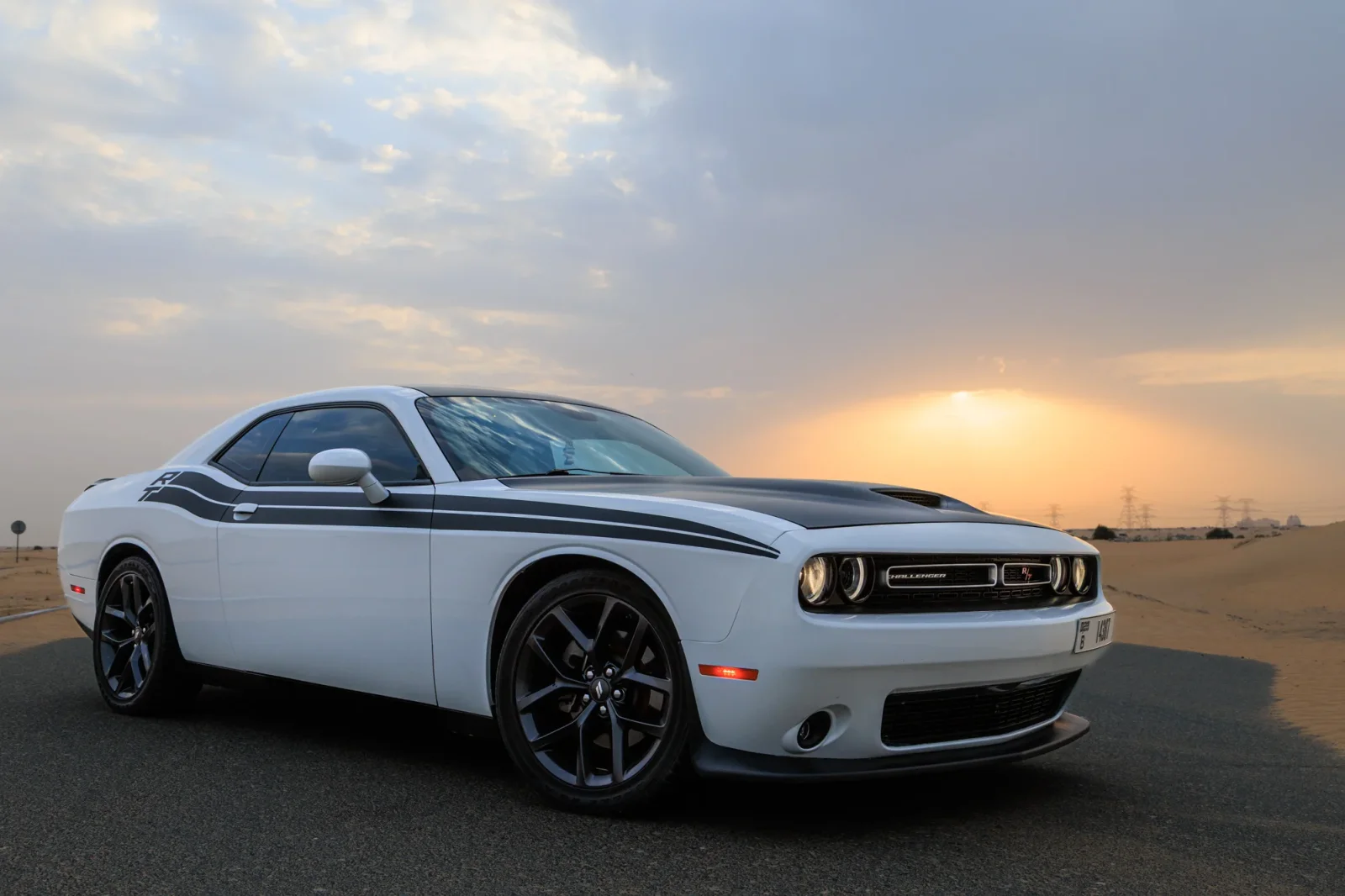 Loyer Dodge Challenger R/T Blanc 2022 en Abou Dabi - 17 