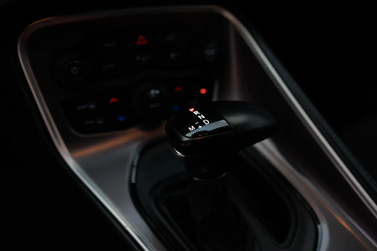 Loyer Dodge Challenger R/T Blanc 2022 en Abou Dabi - 13 