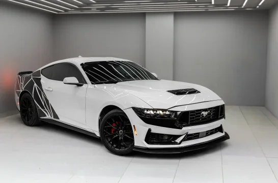 Ford Mustang White 2024