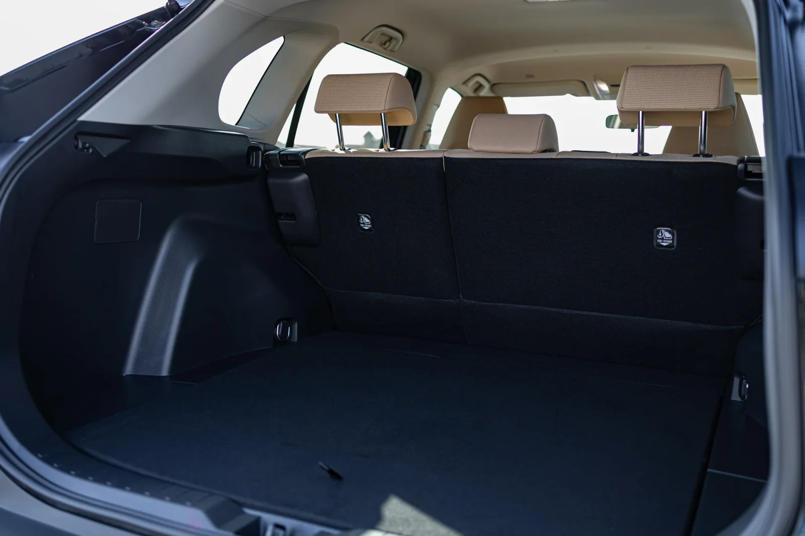 Rent Toyota RAV4  Black 2025 in Abu Dhabi - 9 