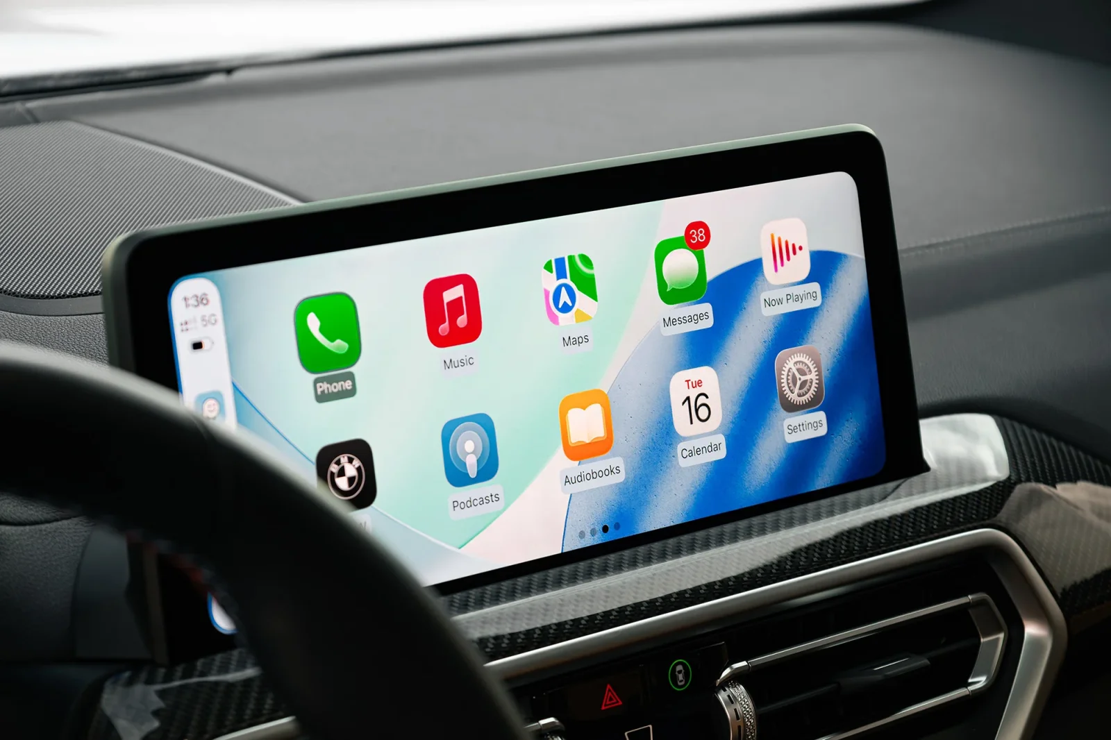 Huren BMW X4 M Competition Grijs 2022 in Abu Dhabi - 5 