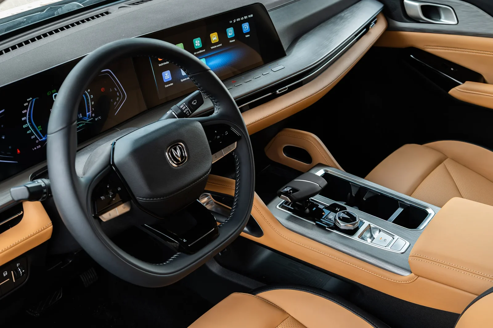 Rent Changan Hunter RV Gold 2025 in Abu Dhabi - 5 