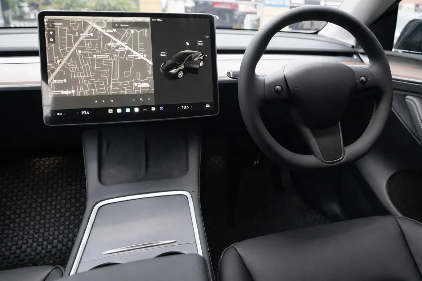 Rent Tesla Model Y  Black 2022 in Bangkok - 3 