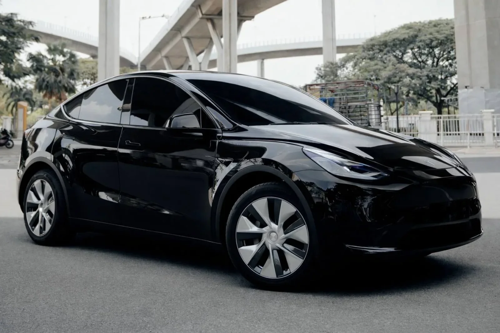 Rent Tesla Model Y  Black 2022 in Bangkok