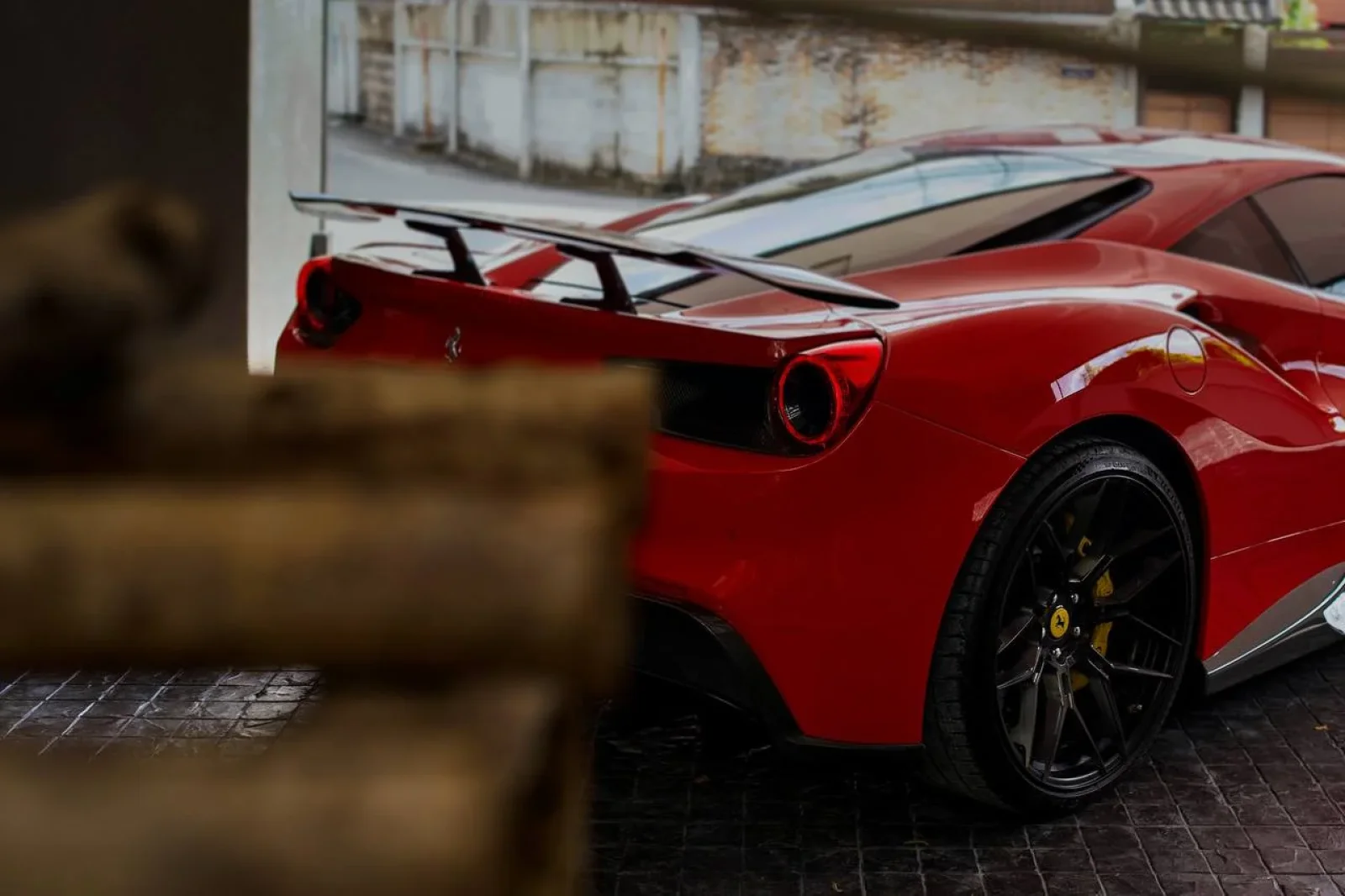 Rent Ferrari 488  Red 2019 in Bangkok - 6 