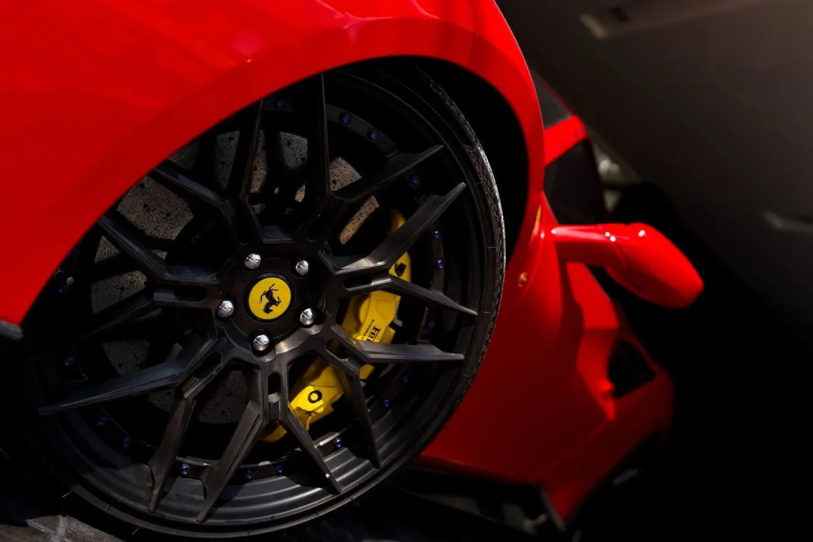 Rent Ferrari 488  Red 2019 in Bangkok - 5 