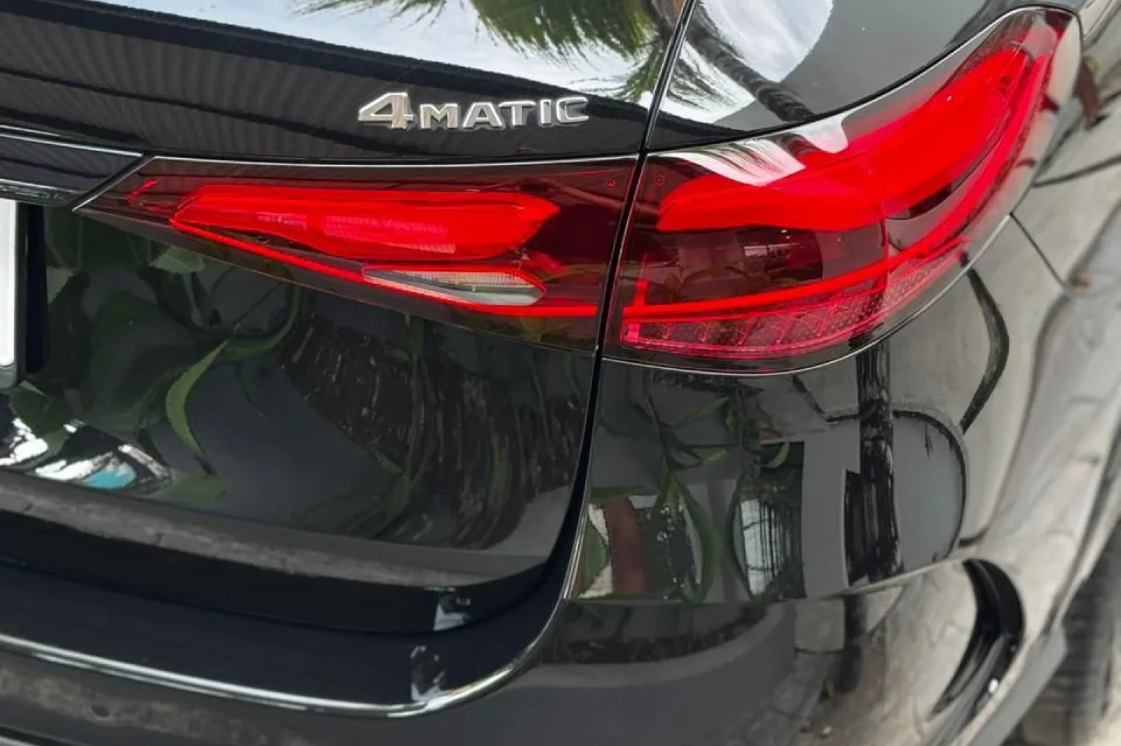 Rent Mercedes-Benz GLC 300 Black 2025 in Bangkok - 4 