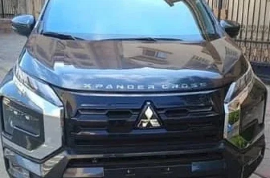 Mitsubishi Xpander Grey 2025