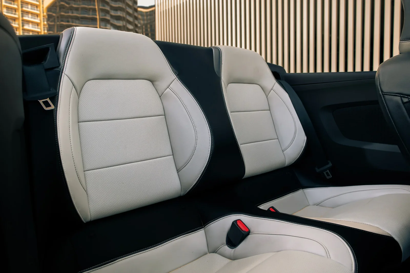 Huren Ford Mustang  Wit 2024 in Abu Dhabi - 6 