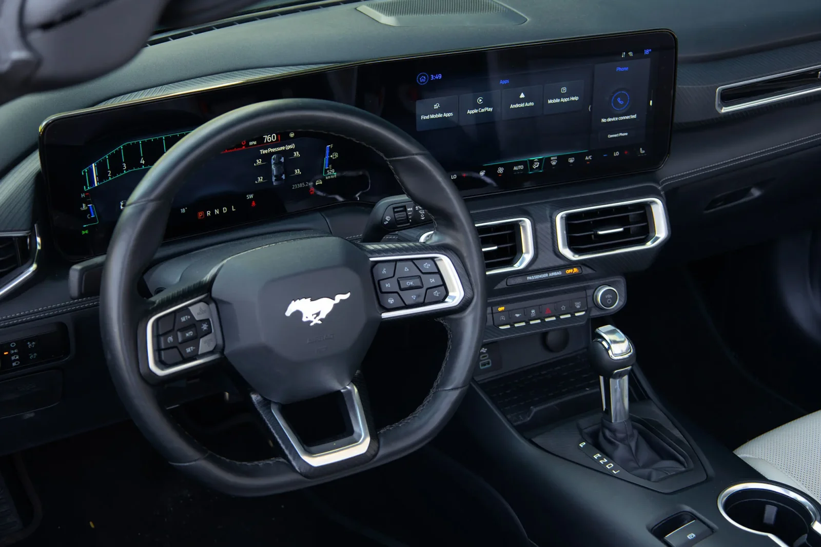 Huren Ford Mustang  Wit 2024 in Abu Dhabi - 3 