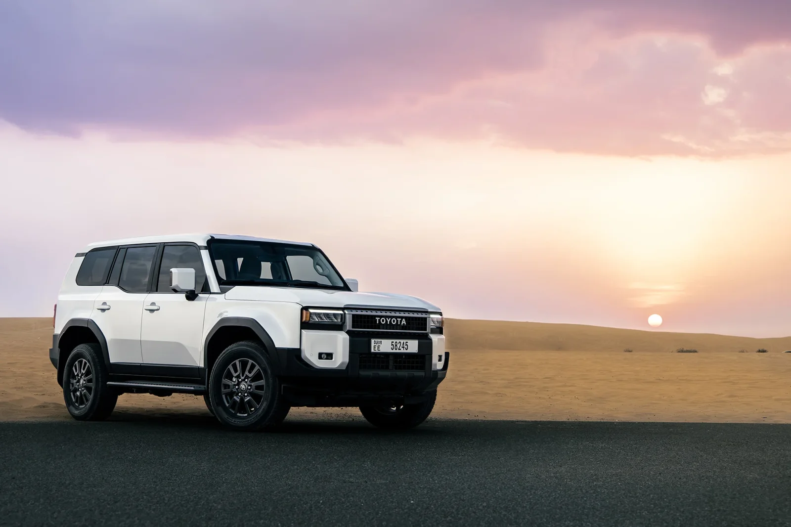 Affitto Toyota Land Cruiser Prado 250 Bianco 2025 in Abu Dhabi - 2 