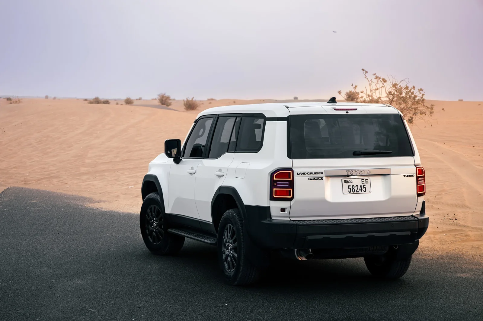 Affitto Toyota Land Cruiser Prado 250 Bianco 2025 in Abu Dhabi - 12 