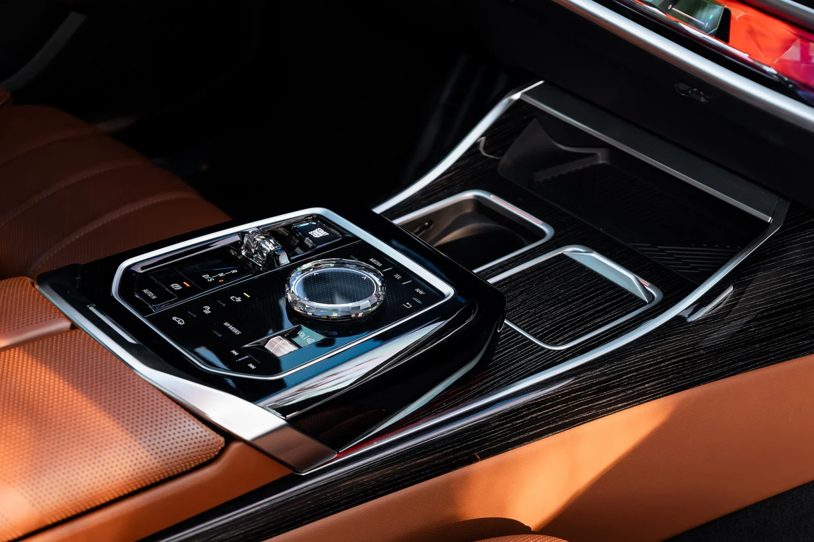 Rent BMW 7-Series 740i Individual Blue 2023 in Abu Dhabi - 7 