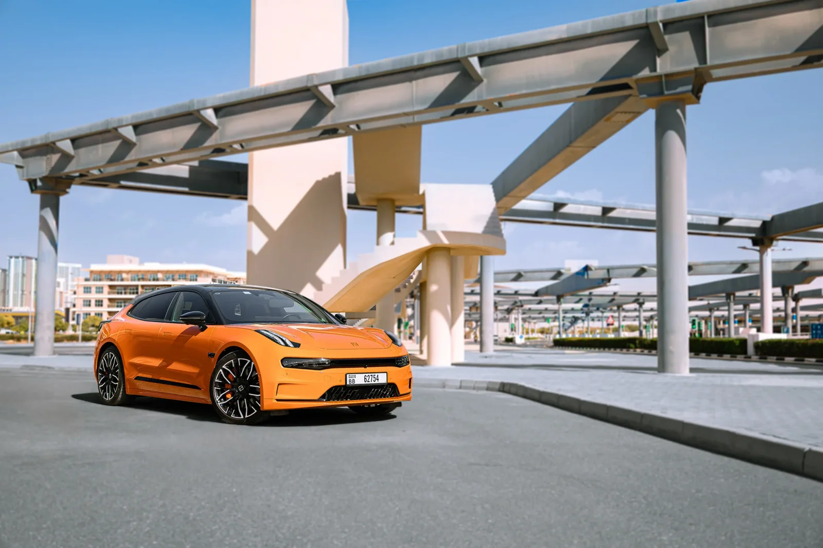 Huren Zeekr 1  Oranje 2023 in Abu Dhabi - 2 