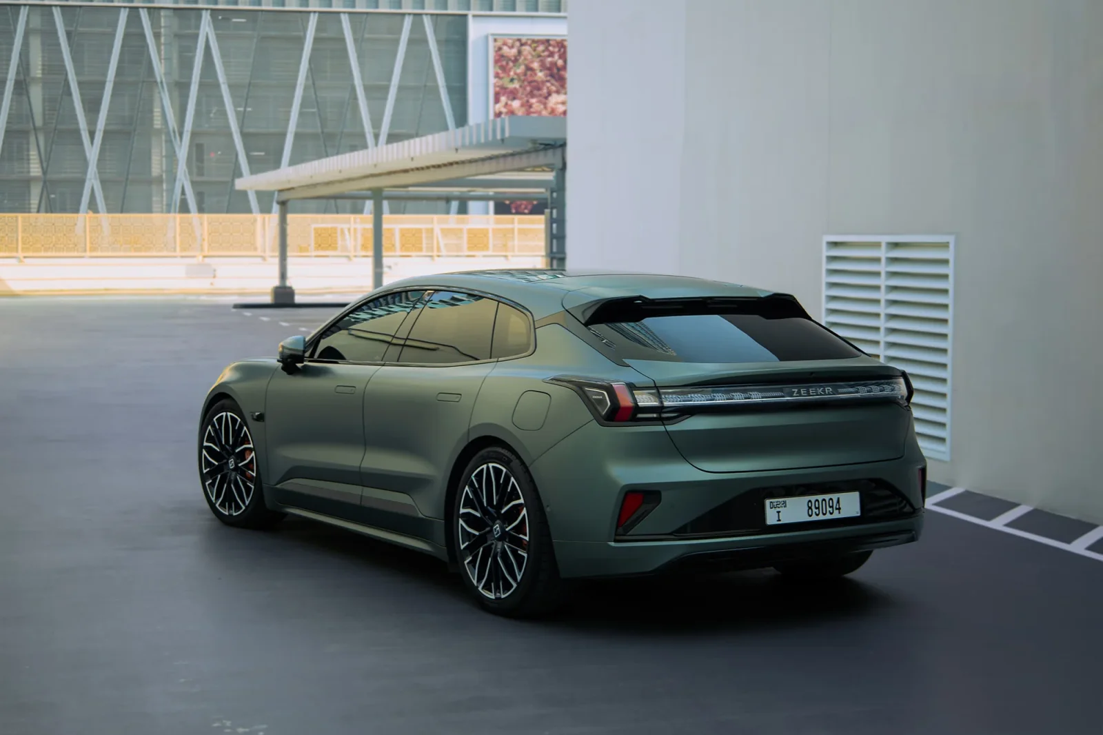 Rent Zeekr 1  Green 2024 in Abu Dhabi - 10 