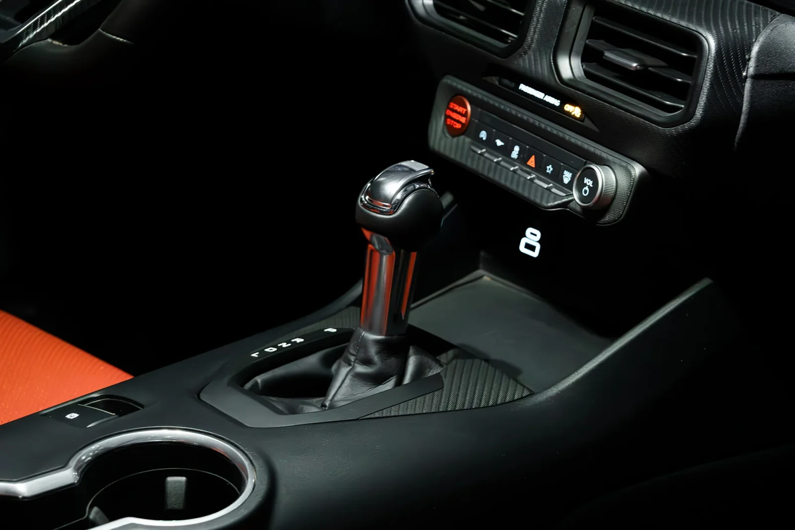 Rent Ford Mustang  White 2024 in Abu Dhabi - 6 